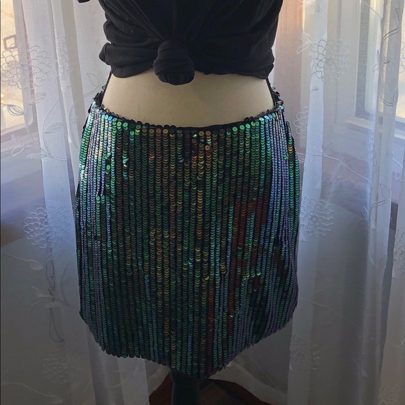 🎄Glamorous mini  sequinned skirt green/black SZ L mermaid style - Picture 2 of 15